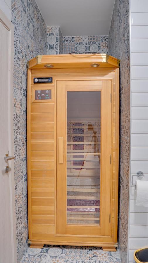 SPA apartment YANG - jakkuzi, sauna, spa Novi Sad Bagian luar foto