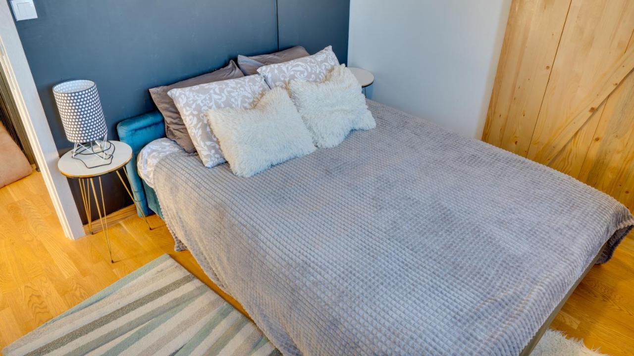 SPA apartment YANG - jakkuzi, sauna, spa Novi Sad Bagian luar foto