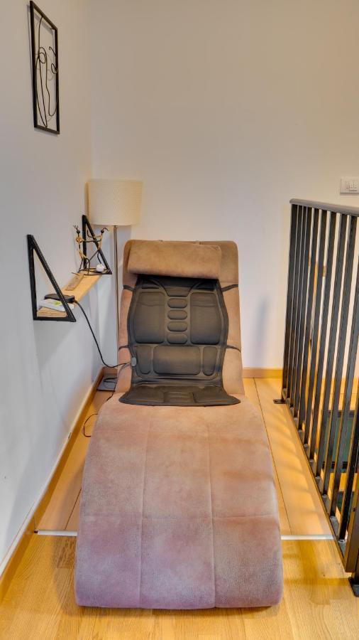 SPA apartment YANG - jakkuzi, sauna, spa Novi Sad Bagian luar foto