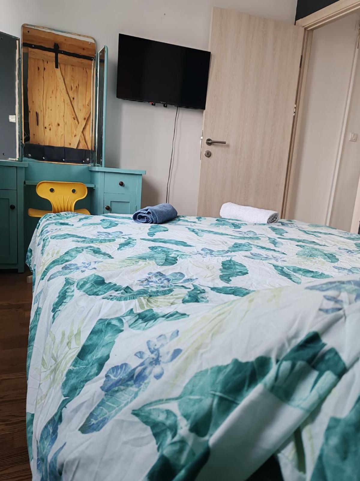SPA apartment YANG - jakkuzi, sauna, spa Novi Sad Bagian luar foto