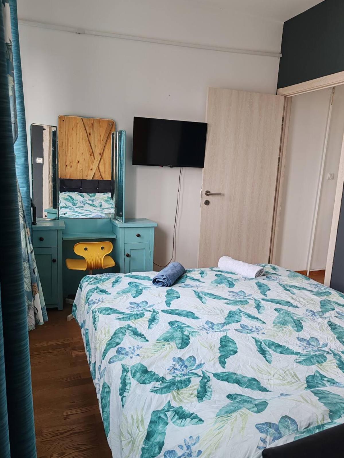 SPA apartment YANG - jakkuzi, sauna, spa Novi Sad Bagian luar foto